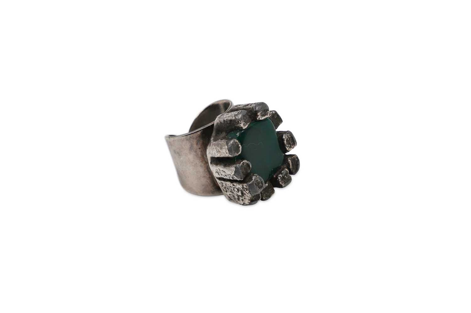 Lot 5 - A CHRYSOPRASE RING, By Jacob Hull of Denmark,...