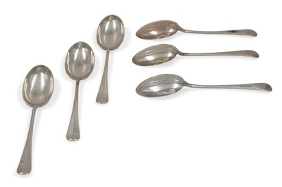 Lot 549 - A SET OF SIX SILVER RAT TAILED SOUP SPOONS,...