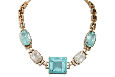 Lot 190 - A MAGNIFICENT AQUAMARINE NECKLACE, in the...