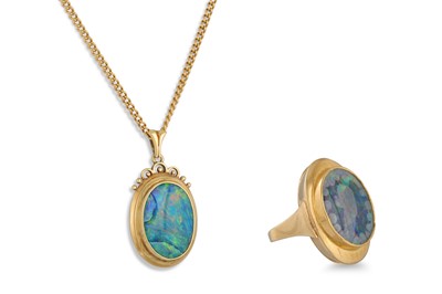 Lot 77 - A COLLECTION OF GOLD SET ITEMS, opal pendant,...