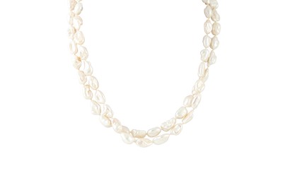 Lot 53 - A DOUBLE ROWED PEARL NECKLACE, to an 18ct...