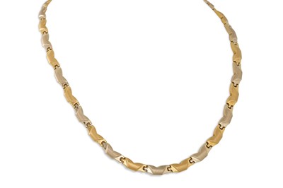 Lot 335 - AN 18CT GOLD ITALIAN NECKLACE, flat shaped...