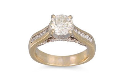 Lot 158 - A DIAMOND SOLITAIRE RING, the brilliant cut...