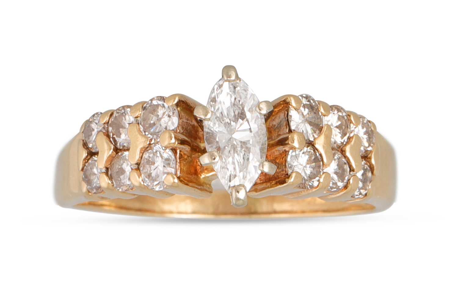 Lot 36 - A MARQUISE CUT DIAMOND RING, set with...