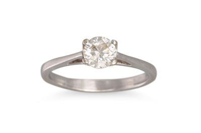 Lot 285 - A DIAMOND SOLITAIRE RING, mounted in white...