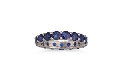 Lot 227 - A SAPPHIRE ETERNITY RING, the circular...