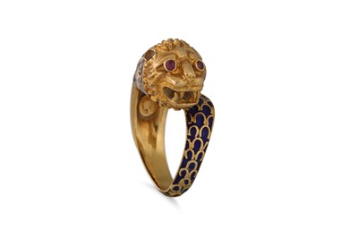 Lot 177 - A MID 20TH CENTURY CONTINENTAL ENAMELLED RING,...