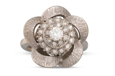 Lot 113 - A 1970'S DIAMOND SET CLUSTER RING, textured...