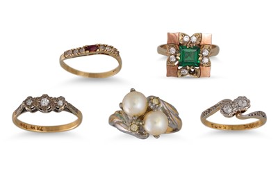 Lot 256 - A COLLECTION OF GOLD RINGS, 2 x 9ct gold rings,...