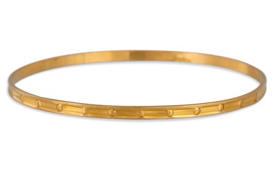 Lot 342 - A HIGH CARAT YELLOW GOLD BANGLE, stamped 875,...