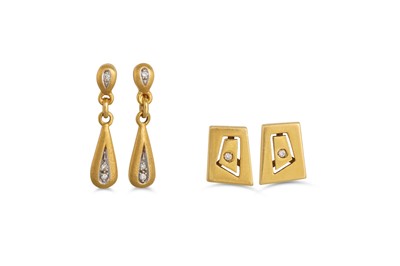 Lot 357 - A PAIR OF DIAMOND SET GOLD EARRINGS, together...
