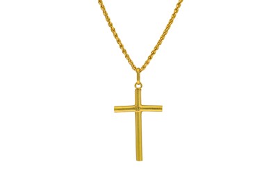 Lot 73 - AN 18CT GOLD CROSS, on chain, 8 g