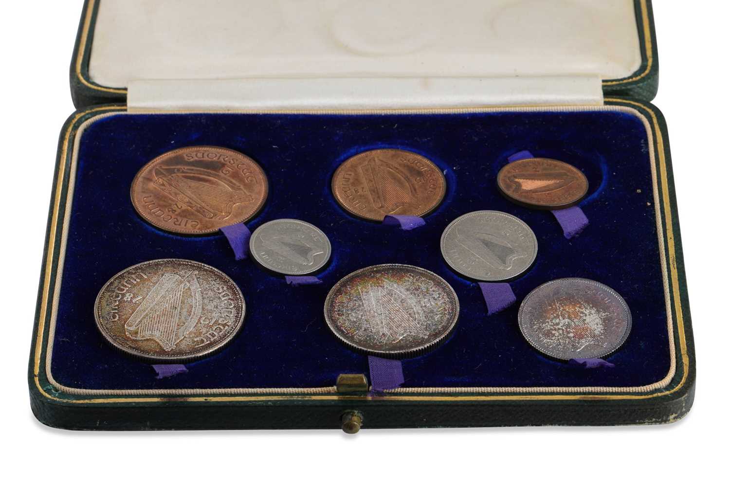 Lot 411 - A 1928 IRISH COIN PROOF SET, in original Irish...