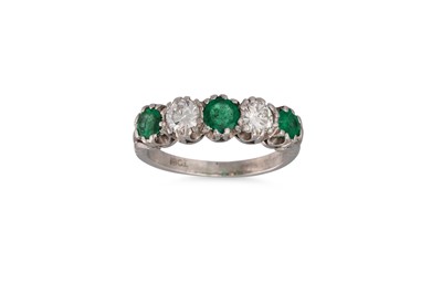 Lot 87 - A DIAMOND AND EMERALD FIVE STONE RING, the...