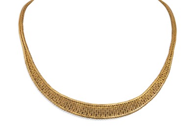 Lot 245 - A 9CT YELLOW GOLD COLLAR STYLE NECKLACE,...