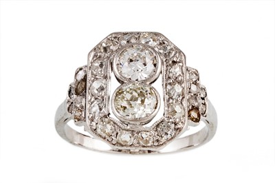 Lot 346 - A DIAMOND CLUSTER RING, in the Art Deco style,...