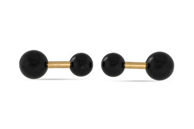 Lot 381 - A PAIR OF ONYX CUFFLINKS, in 14ct gold
