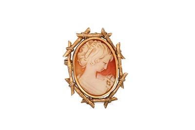Lot 234 - A SHELL CAMEO BROOCH, depicting a lady, 9ct...
