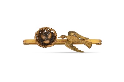 Lot 161 - A 9CT GOLD VINTAGE BROOCH, modelled as a bird...