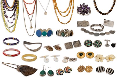 Lot 163 - A LARGE COLLECTION OF COSTUME JEWELLERY:...