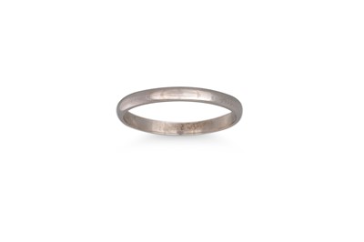 Lot 111 - AN 18CT WHITE GOLD BAND RING, size: N. Total...