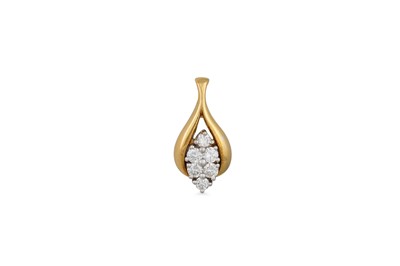 Lot 214 - A DIAMOND SET PENDANT, set with brilliant cut...