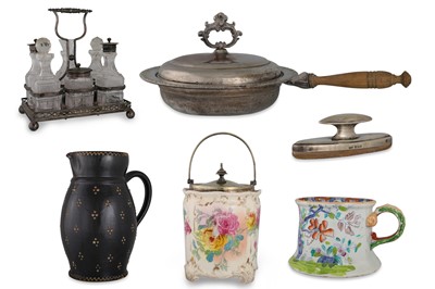 Lot 482 - AN INTERESTING COLLECTION OF ANTIQUE ITEMS, to...