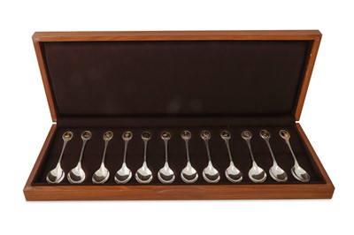 Lot 507 - A BOXED SET OF RSPB BIRD SPOONS, 324 g.