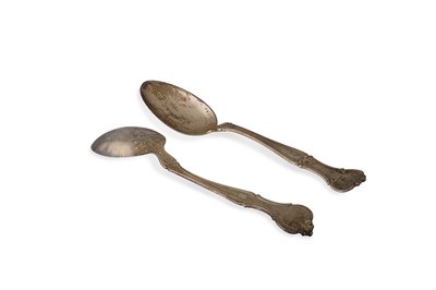 Lot 509 - A PAIR OF SILVER SERVING SPOONS, 200 g.