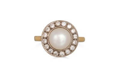 Lot 187 - A PEARL AND DIAMOND CLUSTER RING, mounted in...