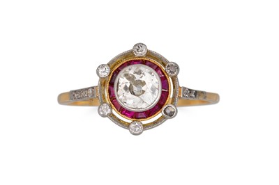 Lot 368 - AN ART DECO RUBY AND DIAMOND CLUSTER RING, the...