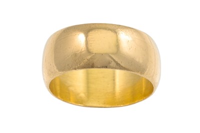 Lot 269 - A 22CT GOLD WEDDING BAND, 8 g.