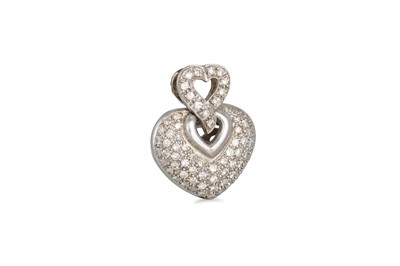 Lot 263 - A DIAMOND PAVÉ HEART PENDANT, mounted in 18ct...