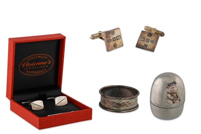 Lot 429 - A COLLECTION OF SILVER ITEMS, to include a...