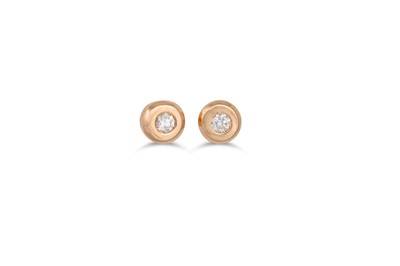 Lot 219 - A PAIR OF DIAMOND STUD EARRINGS, collet set,...