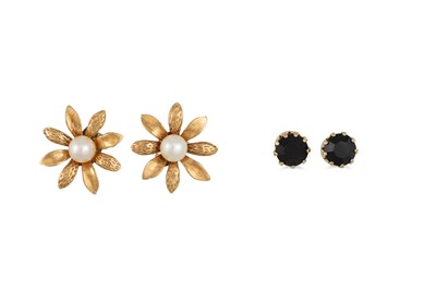 Lot 352 - A PAIR OF PEARL SET EARRINGS, in gold,...