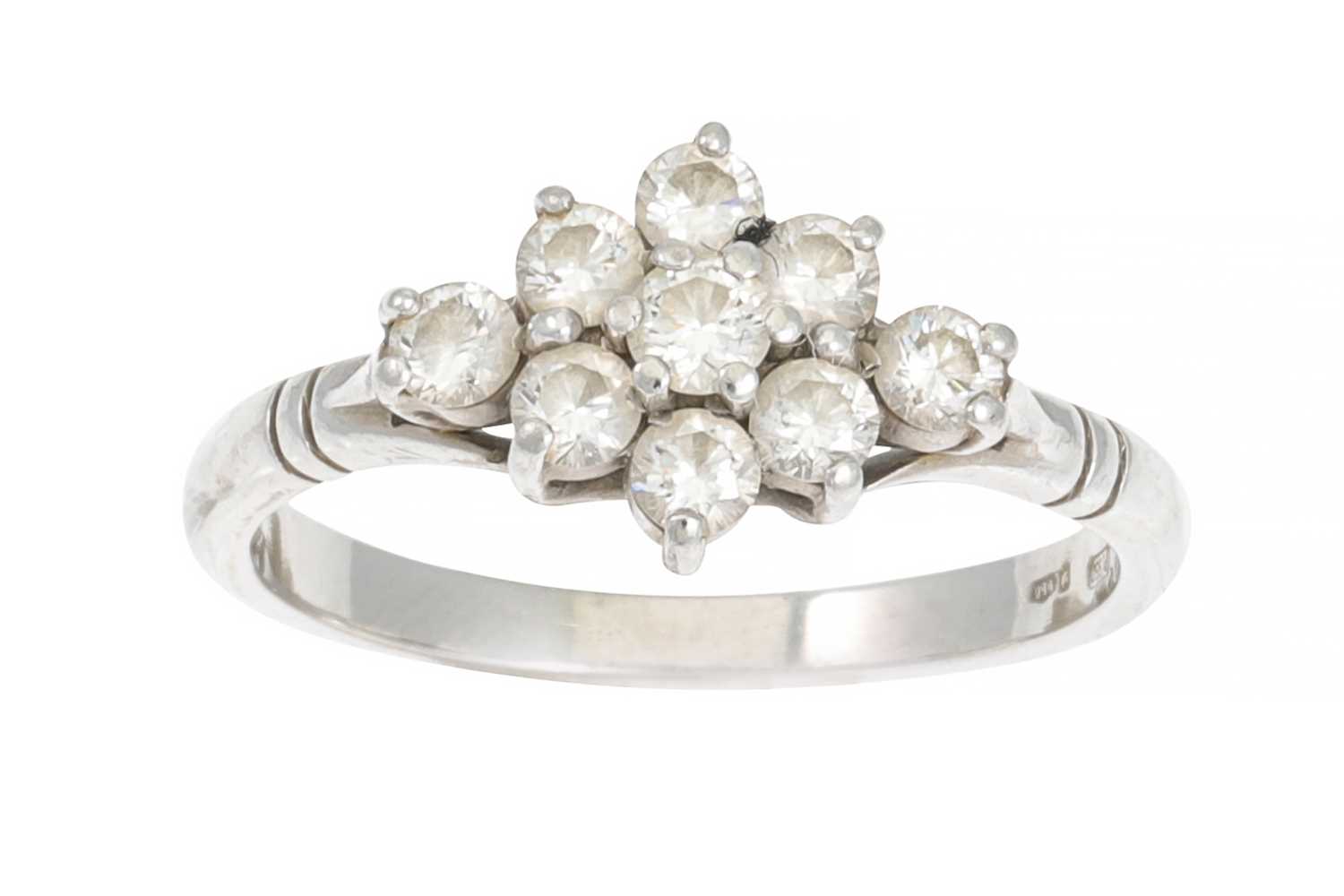 Lot 12 - A DIAMOND CLUSTER RING, of lozenge form, the...