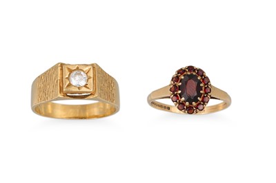 Lot 62 - TWO 9CT GOLD STONE SET DRESS RINGS, 8.3 g.,...