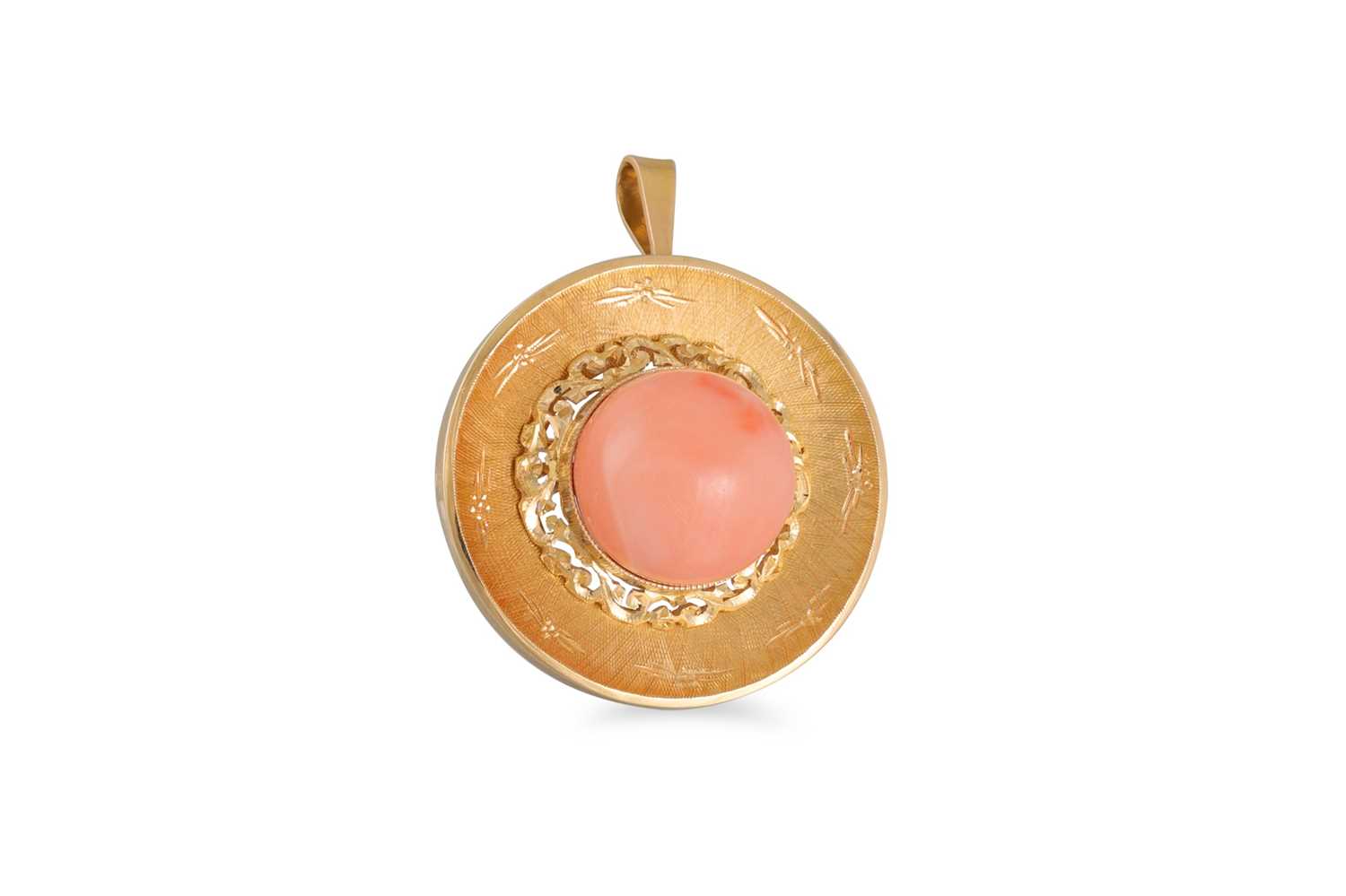Lot 111 - A CORAL BROOCH/PENDANT, 18ct yellow gold surround