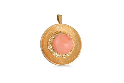 Lot 286 - A CORAL BROOCH/PENDANT, 18ct yellow gold surround