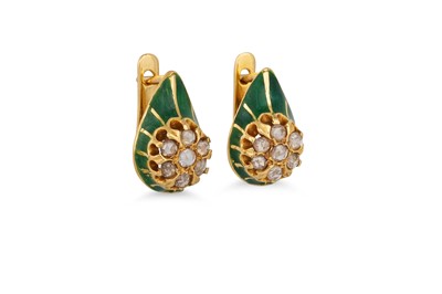 Lot 52 - A PAIR OF ANTIQUE DIAMOND AND ENAMEL EARRINGS,...