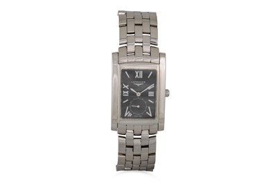 Lot 431 - A STAINLESS STEEL LONGINES DOLO VITA...