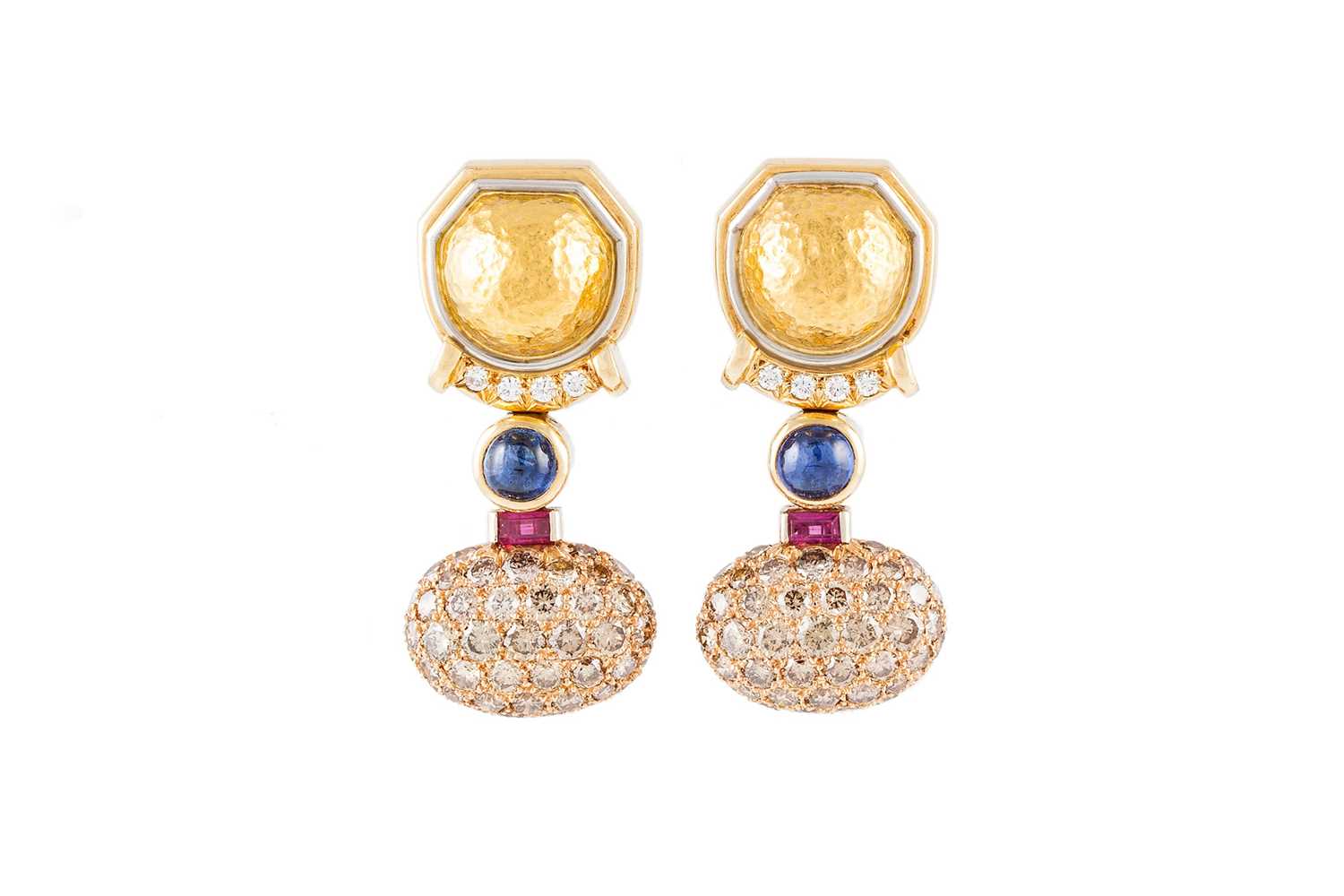 Lot 81 - A PAIR OF 18CT GOLD CHAUMET EAR CLIPS, of drop...