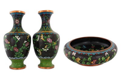 Lot 495 - A PAIR OF CHINESE CLOISONNÉ ENAMEL BALUSTER...