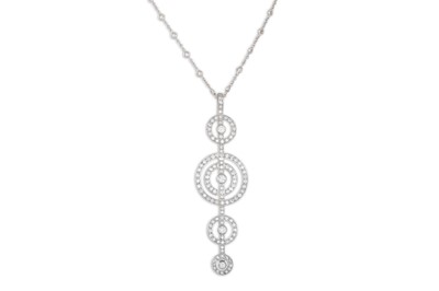 Lot 211 - A DIAMOND NECKLACE, comprising a series of...