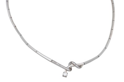 Lot 80 - A 9CT WHITE GOLD NECKLACE, set with white...