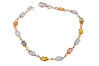 Lot 297 - A TOURMALINE, AQUAMARINE AND CITRINE BRACELET,...