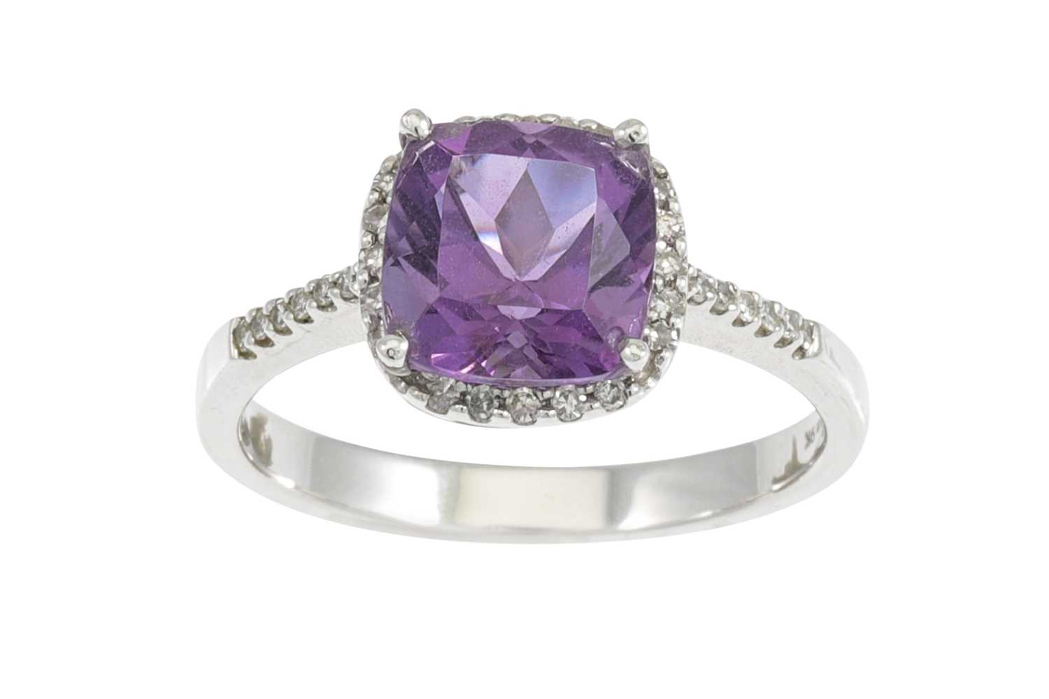 Lot 98 - A DIAMOND AND AMETHYST CLUSTER RING, mounted...