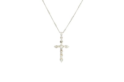 Lot 303 - A DIAMOND SET CROSS, set with brilliant and...
