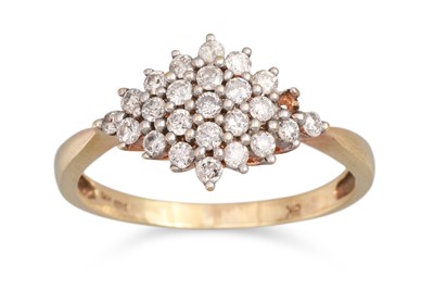 Lot 69 - A DIAMOND CLUSTER RING, mounted in 9ct yellow...